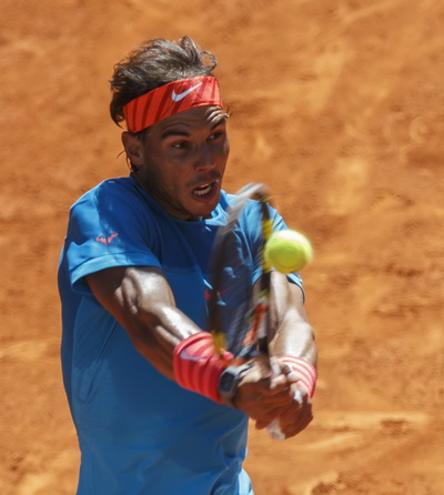 Nadla vượt qua Simone Bolelli