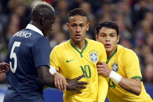 Neymar tỏa s&aacute;ng với b&agrave;n thắng mang t&iacute;nh quyết định