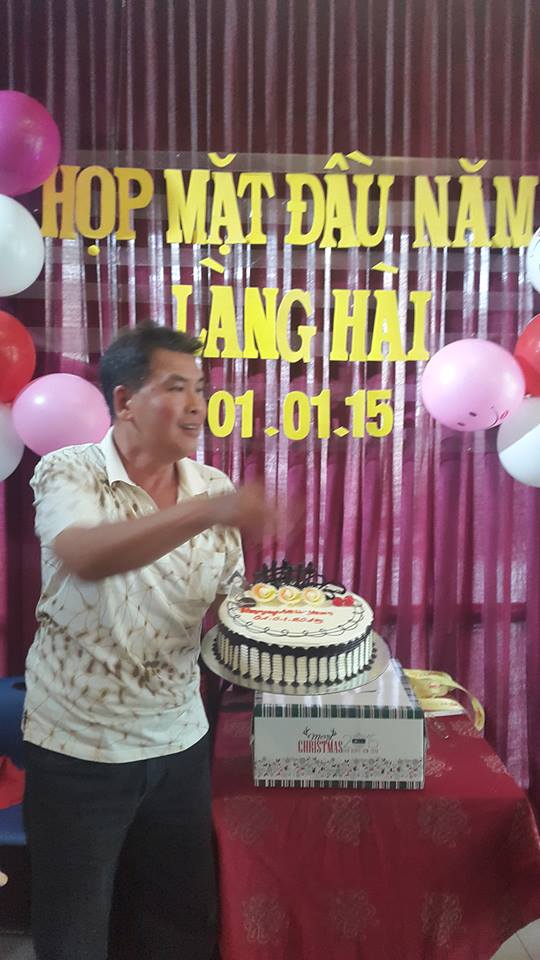 Nghệ sĩ Hữu Nghĩa hạnh phúc trong sinh nhật đầu năm