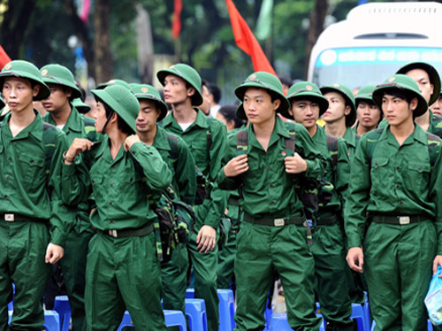 Người đồng tính vẫn thực hiện nghĩa vụ quân sự bình thường