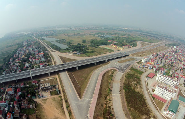 Tuyến Nhật Tân - Nội Bài. Ảnh: Hà Nội Mới