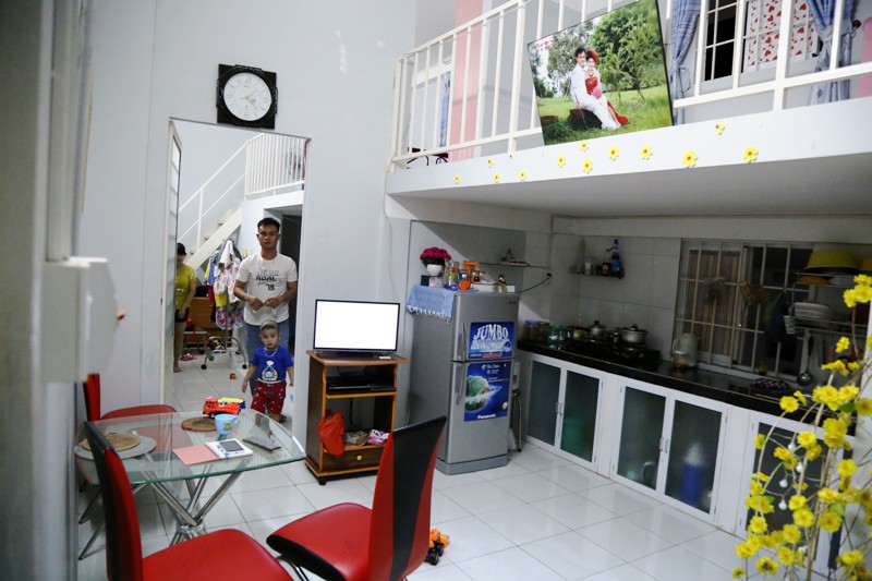 Một số người c&oacute; tiền mua 2 căn hộ liền kề v&agrave; cho li&ecirc;n th&ocirc;ng tạo th&agrave;nh diện t&iacute;ch 60m2