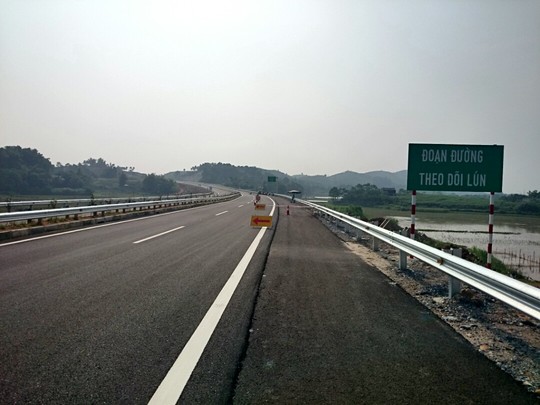 Chưa thấy dấu hiệu "thổi giá" ở cao tốc Nội Bài-Lào Cai