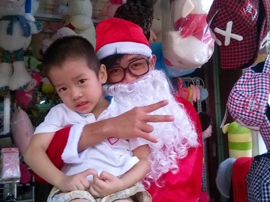 Cho thuê ông già Noel hốt bạc