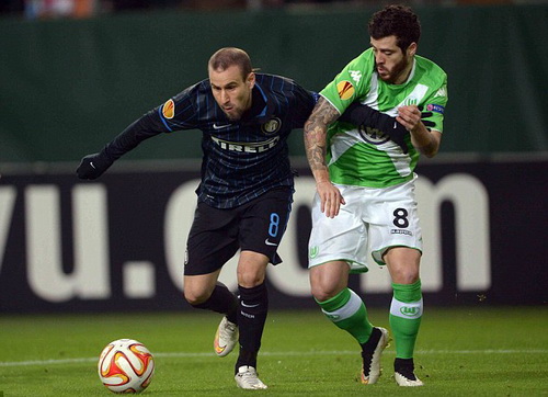 Rodrigo Palacio mở tỉ số cho Inter