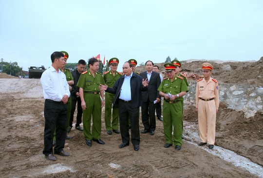 Phó Thủ tướng: Có hiện tượng bảo kê cho “cát tặc” lộng hành