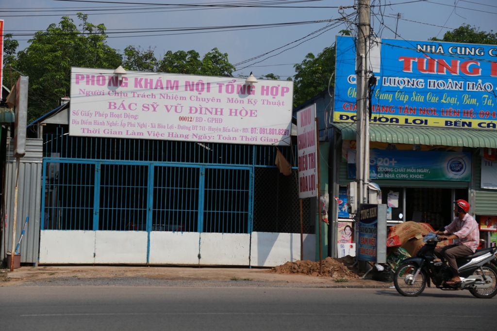 Ph&ograve;ng kh&aacute;m B&aacute;c sĩ H&ograve;e sau sự cố