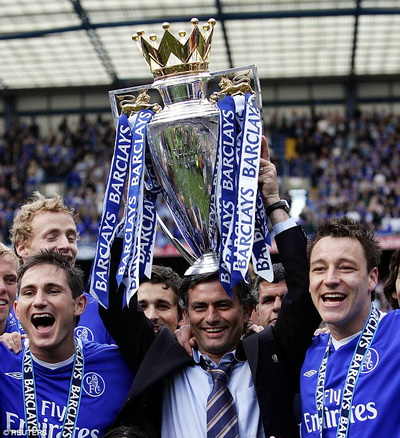 Chelsea v&ocirc; địch Premier League 2004-2005