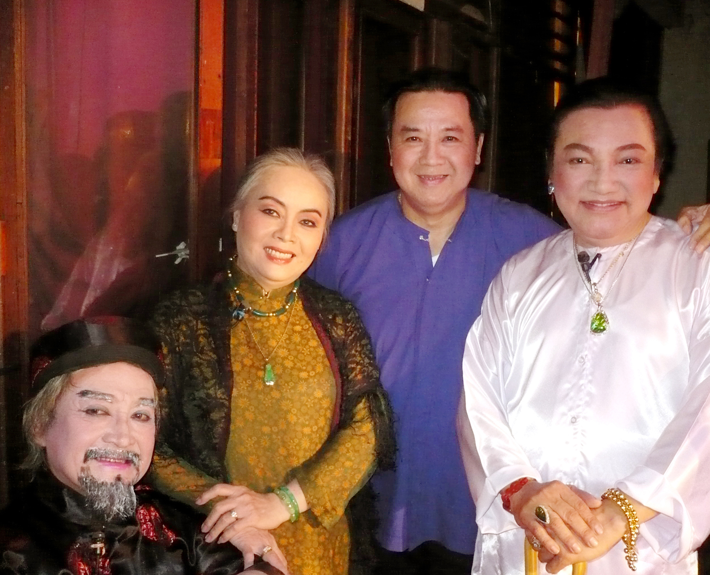 NSƯT H&ugrave;ng Minh, Thanh Nguyệt, Bảo Quốc v&agrave; Ph&uacute; Qu&yacute; tham gia trong vở Giấc mộng đ&ecirc;m xu&acirc;n