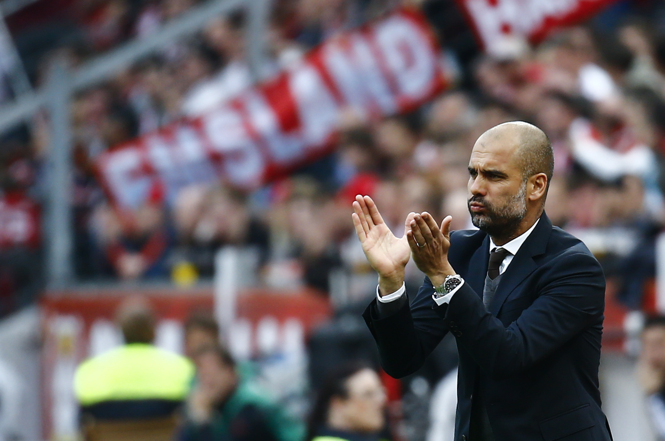 HLV của Bayern Munich đ&atilde; ngả mũ ch&agrave;o thua Messi