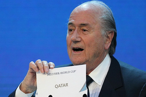 Qatar nhận quyền đăng cai World Cup 2022 kh&aacute; nhiều điều tiếng