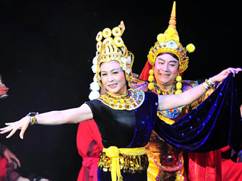 “Quan bộ”, “quan sở” dễ dàng được nghệ sĩ nhân dân