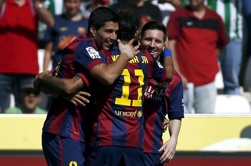 Barcelona vùi dập Cordoba 8-0, Ronaldo ghi hat-trick cho Real