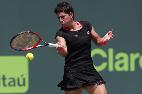 Nishikori bại trận, Serena vào chung kết