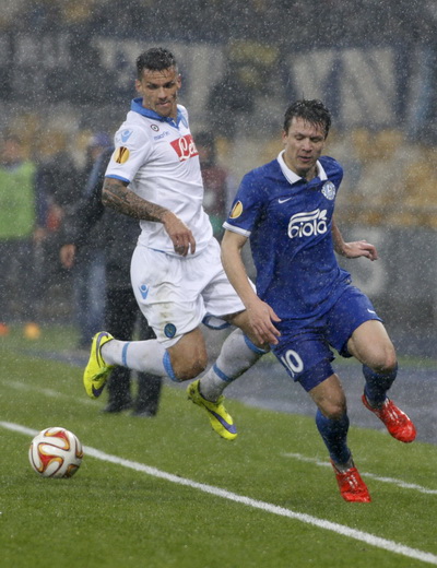 Chritian Maggio kh&ocirc;ng cản nổi Yevhen Konoplyanka