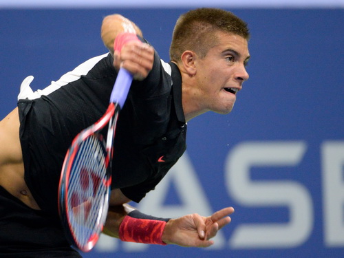 Borna Coric r&uacute;t ngắn tỉ số nhờ hai b&agrave;n break ở v&aacute;n ba