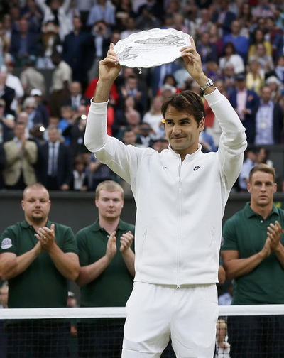 Chiến t&iacute;ch an ủi của Federer