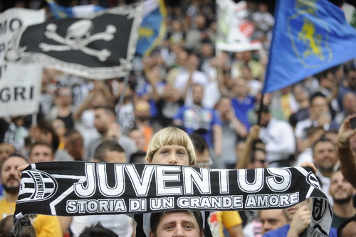 CĐV l&agrave; nguồn sức mạnh tinh thần cho Juventus
