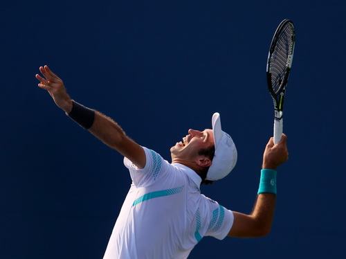 Mikhail Kukushkin gây sốc khi đánh bại Dimitrov