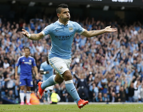 Vùi dập Chelsea, Man City giành lại ngôi đầu