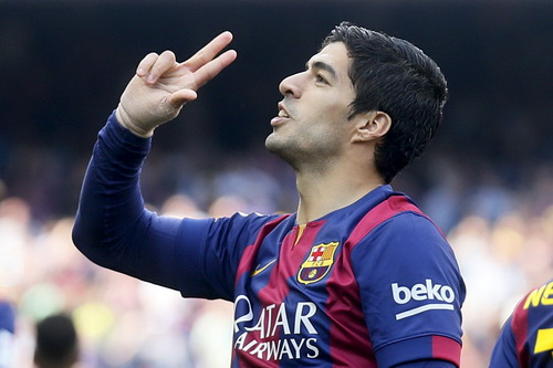Luis Suarez c&oacute; 3 pha lập c&ocirc;ng trong v&ograve;ng một tuần lễ cho Barca