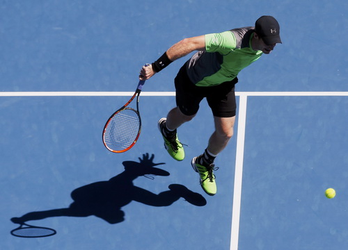 Andy Murray vào vòng 4