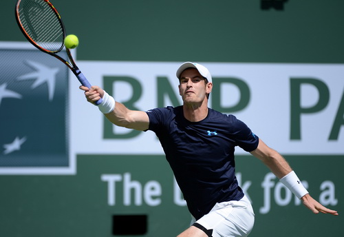 Andy Murray vượt qua Philipp Kohlshreiber