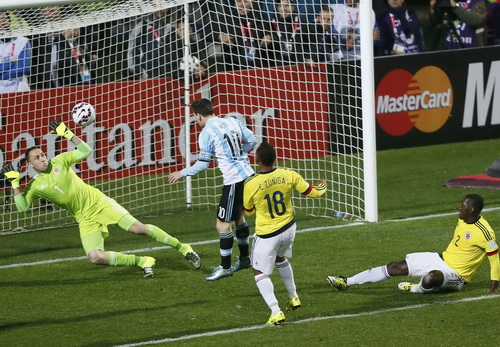 Colombia chơi ph&ograve;ng ngự rất hay, l&agrave;m nản l&ograve;ng c&aacute;c ch&acirc;n s&uacute;t Argentina