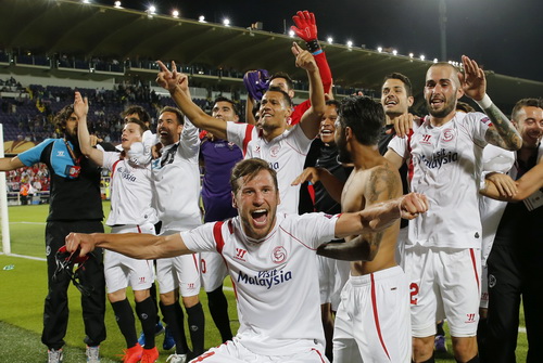 Sevilla lần thứ tư trong lịch sử v&agrave;o chung kết Europa League/UEFA Cup