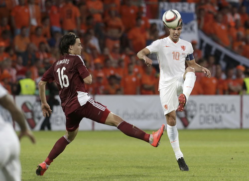 Van Persie chưa t&igrave;m lại được phong độ của ch&iacute;nh m&igrave;nh