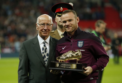 Sốc: Wayne Rooney sắp nhận lại băng thủ qu&acirc;n tuyển Anh - Ảnh 1.