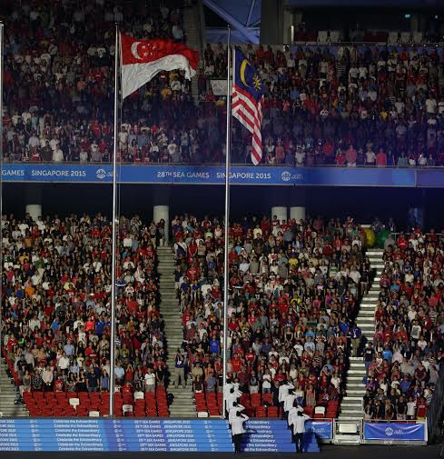 Cờ Malaysia, nước chủ nhà SEA Games 29, đã tung bay