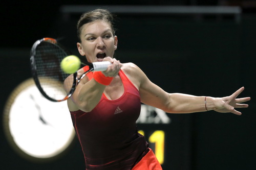 Sharapova toàn thắng, Halep mất vé vào tay Radwanska