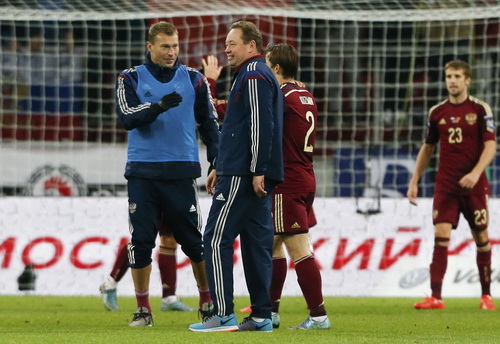 Căng thẳng ngoại giao Anh &ndash; Nga, Arsenal đối đầu ch&iacute;nh... CSKA - Ảnh 2.