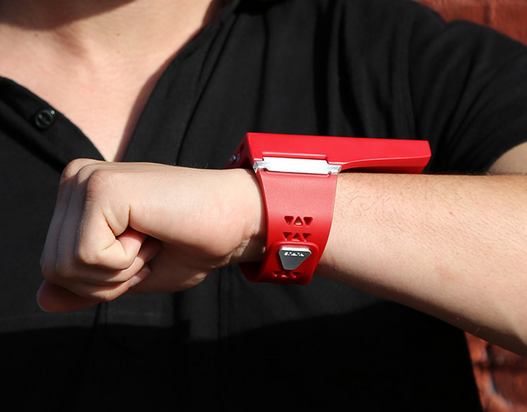 Rufus Cuff, Đồng hồ thông minh màn hình"khủng"  từ Mỹ