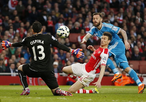 Arsenal tan giấc mộng á quân, Juventus đoạt Coppa Italia