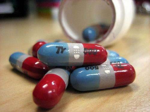 Thai phụ uống paracetamol, con trai giảm tiết testosterone
