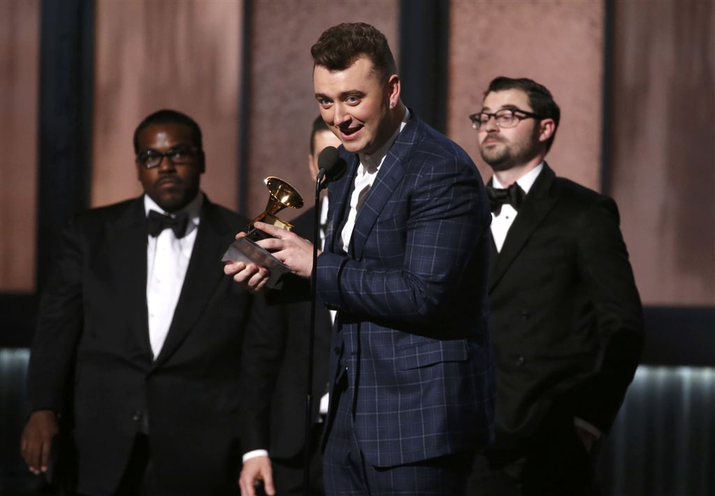 Sam Smith nhận giải quan trọng nhất: Thu &acirc;m của năm (cho ca kh&uacute;c Stay With Me)