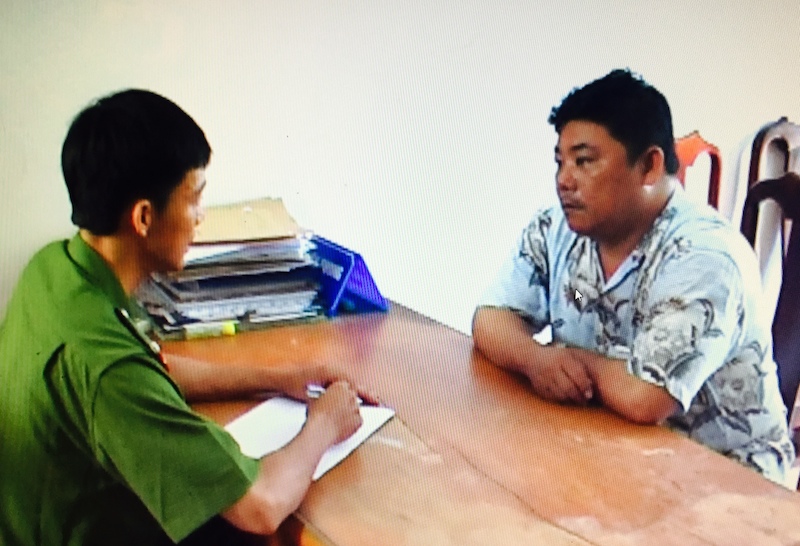 Tài xế Phạm Văn Phương tại cơ quan điều tra. Ảnh: Cơ quan CSĐT Công an tỉnh Trà Vinh