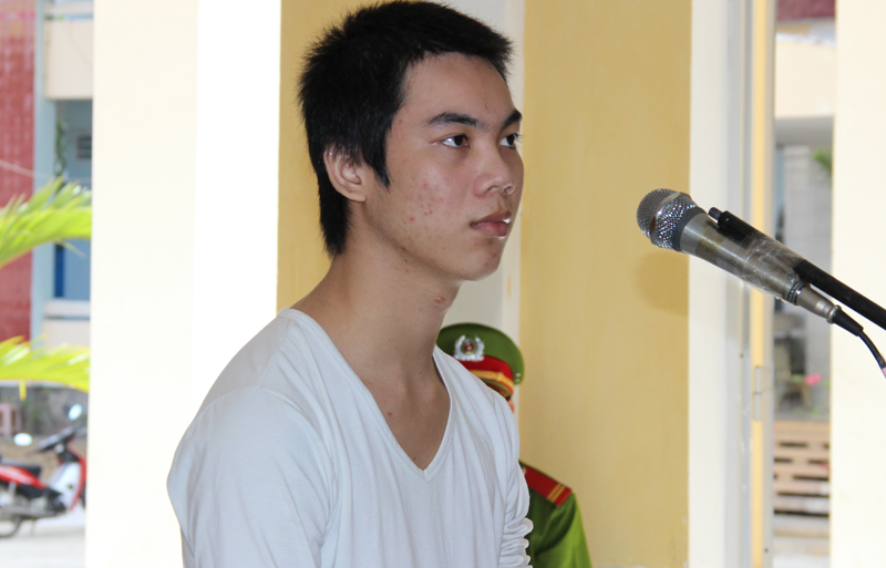 Với mức &aacute;n 9 năm t&ugrave;, nhiều người cảm thấy thương hại cho bị c&aacute;o c&oacute; gương mặt s&aacute;ng, th&ocirc;ng minh như Ph&aacute;t