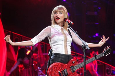 Taylor Swift: Xứng danh quyền lực nhất