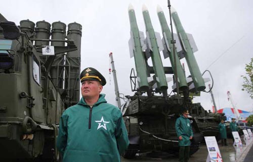 Nga dọa, NATO - Mỹ lo ngại