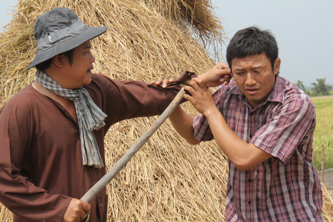 Nghệ sĩ Thanh Nam v&agrave; Qu&yacute; B&igrave;nh trong phim S&ocirc;ng d&agrave;i