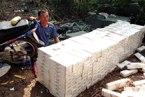 Buôn lậu thuốc lá vẫn “nóng”