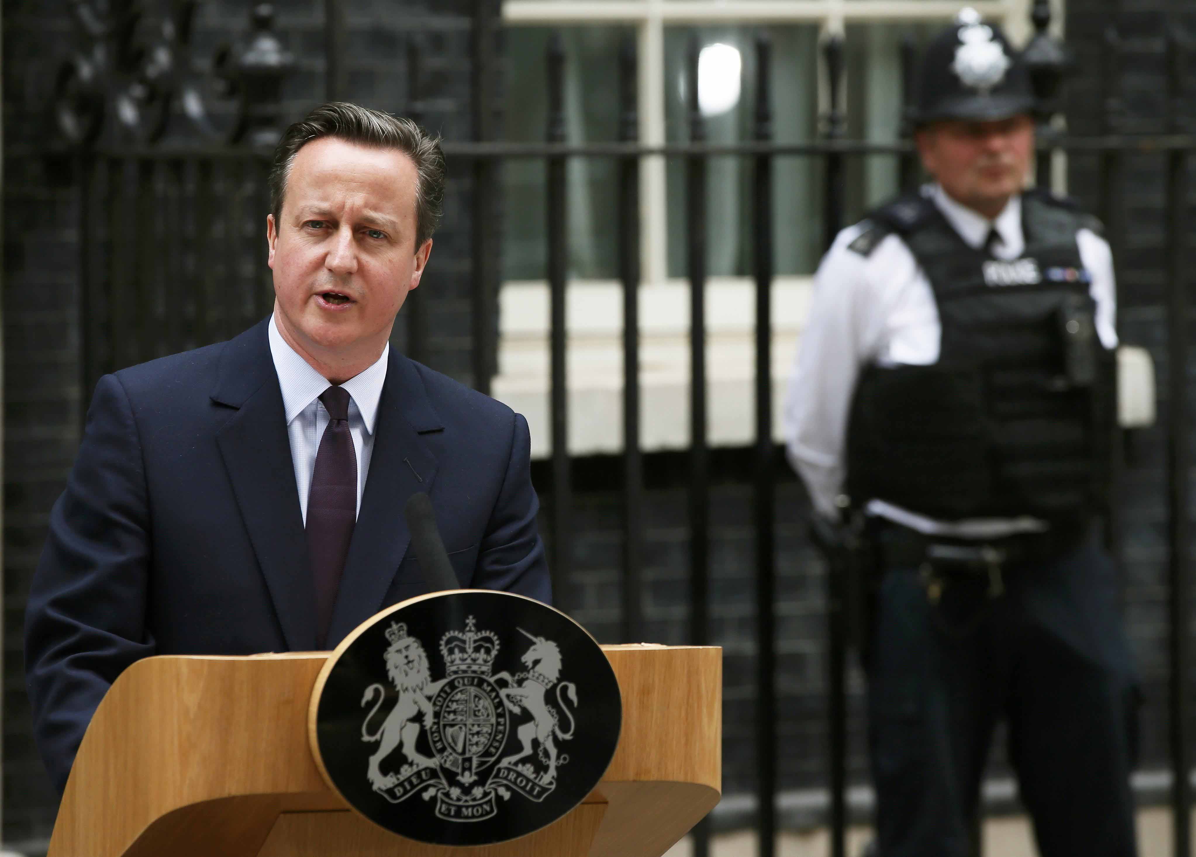 Thủ tướng Anh David Cameron ph&aacute;t biểu sau khi thắng cử h&ocirc;m 8-5Ảnh: Reuters