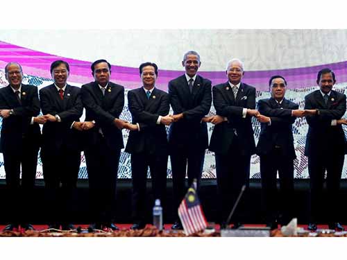Mỹ "chơi" với ASEAN thay cho Trung Quốc?