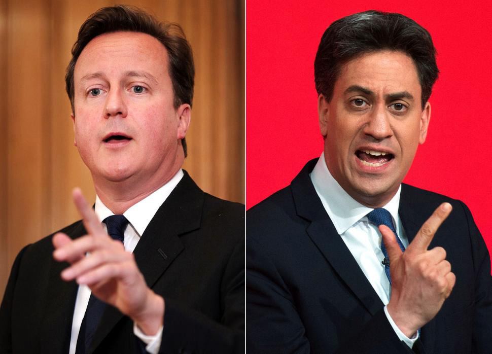 Thủ tướng Anh David Cameron (tr&aacute;i) v&agrave; đối thủ Ed Miliband  Ảnh: NEW YORK DAILY NEWS