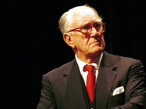 Quá cứng rắn