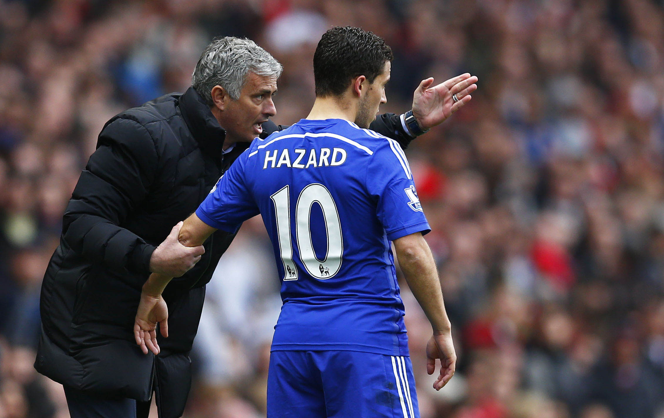 Ở Chelsea, Hazard l&agrave; ng&ocirc;i sao duy nhất được HLV Mourinho cho ph&eacute;p chơi s&aacute;ng tạo, nhưng phải đem đến hiệu quả cho to&agrave;n đội  Ảnh: REUTERS