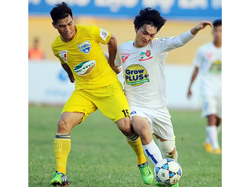 HAGL chọn trận mà đá